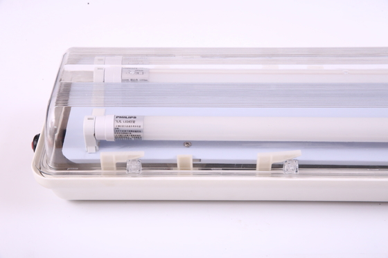 "1x48インチ 防爆LEDチューブライト 危険産業用用115lm/W ABSハウジング"
