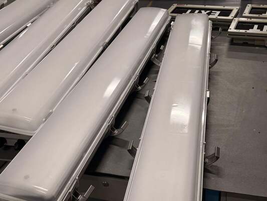 耐火線形灯具 IP66 WF2 耐天気基準,Ex Tb IIIC T80°C Db 化学複合施設用標識照明