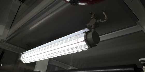 Ex de IIC T6 Gb 防爆蛍光灯 – 2ft/4ft IP65 LED T8 チューブ器具