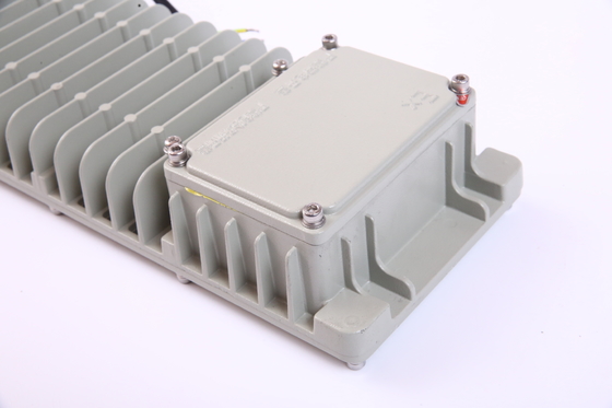 50W 100lm/w 効率の爆発防止 LED線形ライト ゾーン1と2,ゾーン21と22