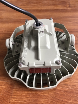 IP66 150 ワット 爆発 防護 高湾灯 135lm/w 効率 工業 石油化学 地域