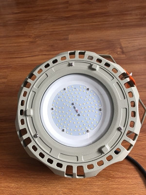 IP66 150 ワット 爆発 防護 高湾灯 135lm/w 効率 工業 石油化学 地域