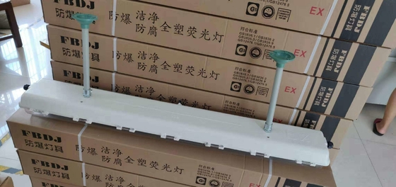 220V 100lm/W 9w 防爆線形ライト 50000h