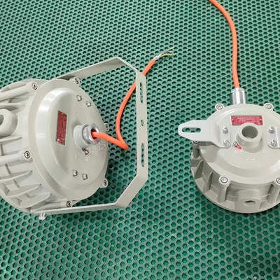 50W 防爆線形LEDライト 1000lm 再充電可能なIP65 ランプ 2 ゾーン 極端な環境