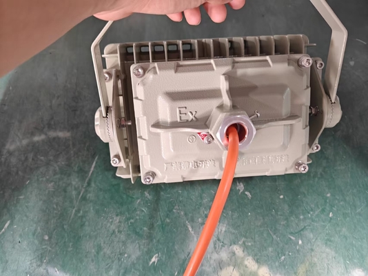 ATEX IECEx RoHS ISO9001 50W 防爆LED 防水灯 危険な廃棄物施設用