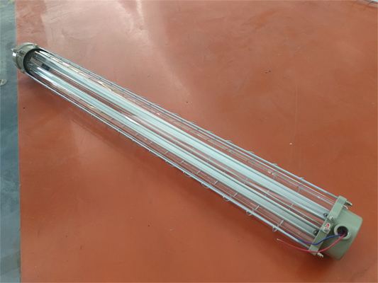ATEX Ex proof LED線形灯具 100lm/w IP66 湿った環境での耐腐食性