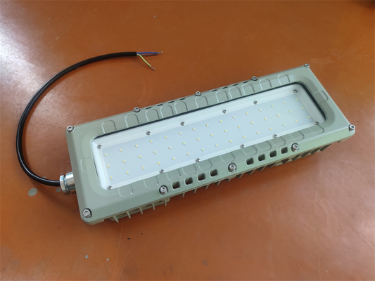 防爆LEDランプ 装置 RoHS ATEX IECEx 厳しい環境のための産業用ライト 200Watt 295V