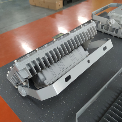 200W ATEX認証防爆LED投光器 石油化学向け防炎照明ソリューション 160lm/W ルーメン出力