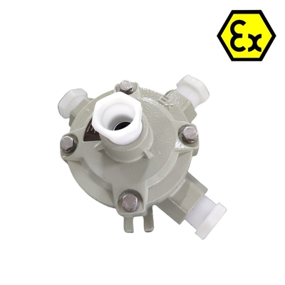 石油とガス産業 軽量 爆発 防止 電気接続箱 220/380Vac OEM