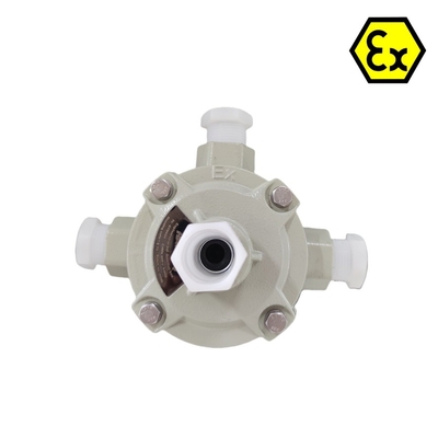 石油とガス産業 軽量 爆発 防止 電気接続箱 220/380Vac OEM