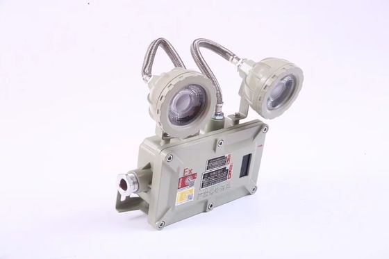 防爆化学・製薬業界向け 防爆型非常灯で爆発から保護