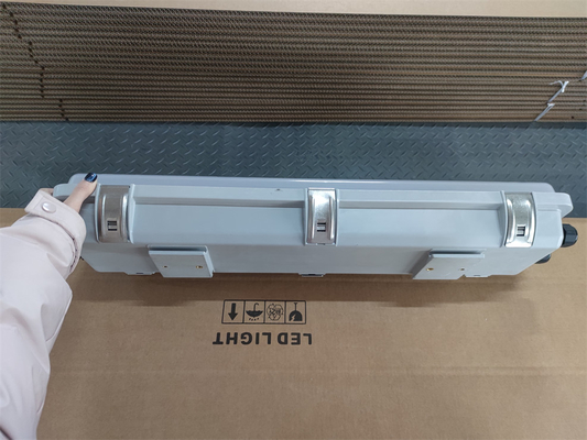 2*18w/2*36w 防爆?? 光灯 IP66 WF2 保護レベル 高CRI Ra≥70