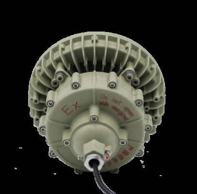 過酷な環境下での幅広い用途に対応する、100-277VAC 50-60Hz 定格電圧の防爆型ハイベイライト