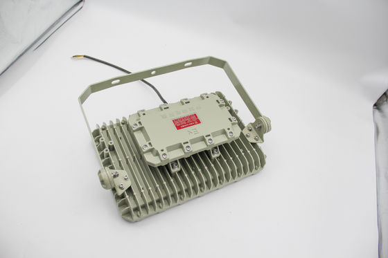 耐火LED洪水照明 省エネ,化学施設とオフショアプラットフォームのIP66評価