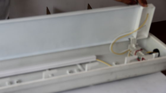 耐久性 ATEX/IECEx/CNEX 防爆線形LEDライト 産業用グレード IP66 危険地域用照明 石油・ガス 化学工場 鉱山 海洋施設 エネルギー効率の良い設計が削減