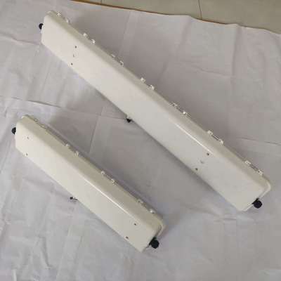 防爆蛍光灯 爆発性および可燃性のある職場向けの頑丈で安全な照明