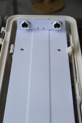 ATEX/IECEx/CNEX 認証された危険区域用LED灯具,IP66級,5年間の保証,カスタマイズ可能なワット容量とサイズ