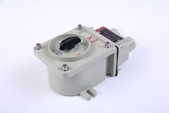 過酷な環境向け、船舶グレードアルミニウム製50/60HZ電圧・2極防爆スイッチ