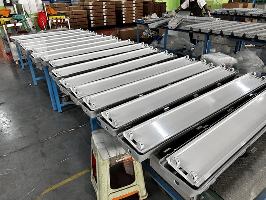 危険場所用防爆LEDリニアライト ATEX CE IP66定格 10W 18W 36W 交換可能電源 防爆照明 充電式バッテリーバックアップ付き