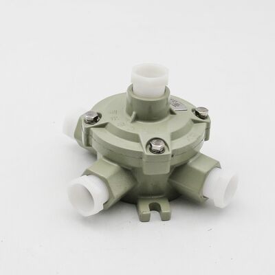 ゴムとステンレス鋼 爆発防止 柔軟な管 G M NPT 電気ワイヤリングの保護のための高度に柔軟なスレッド