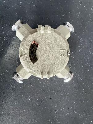 IP66 鋳型アルミニウム 防水 220V/380VAC 1-5Way 倉庫産業の危険地域のための爆発防止の交差点ボックス