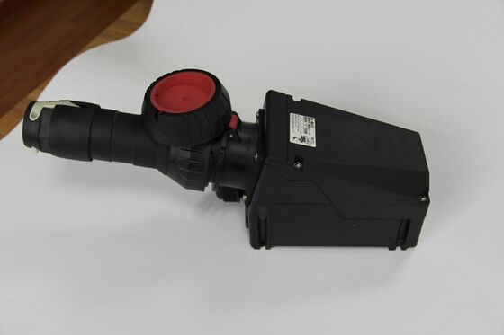 真鍮コーティング銀 防爆プラグ＆ソケット 定格電圧 220-380VAC 産業用途向け耐久性接続