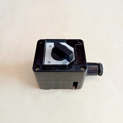 IP65 ファイアプローフセレクター 220V/380V 需要範囲内の電圧