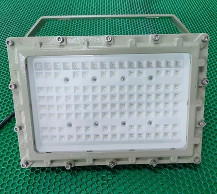 Fcatory 直接爆破防止のLED洪水灯 135lm/w 屋外 IP66 防水